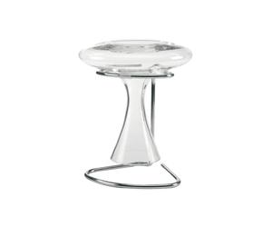 Leopold Vienna Support Carafe à Décanter Triangulaire 15,2x19,1x19,6 cm | Support de Séchage pour Carafe à Vin en Inox Chromé, Embouts Silicone Protecteurs pour un Séchage en Toute Sécurité