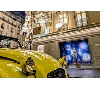 Les illuminations féériques de Noël à Paris en voiture ancienne!