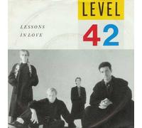 LEVEL 42 - Lessons in love / Hot water (Live) / 883 956-7