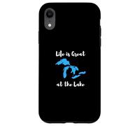 Life is Great at The Lake Great Lakes Funny Design Coque pour iPhone XR