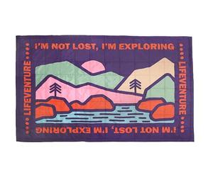 Lifeventure Sundown Couverture de Camping doublée en Polaire - Coupe-Vent et résistante à l'eau - Chaude et Thermique - pour Camping, Voyages, Vans et Pique-niques - 200 x 140 cm - Montagne