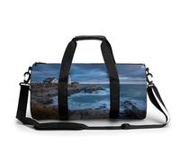 Lighthouse on The Rocky Coastline Sac de sport cylindrique avec bandoulière pour homme et femme