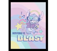 Lilo & Stitch - Poster encadré "Having A Blast" PM8567 (45 cm x 35 cm x 1,7 cm) (Mauve/Bleu/Jaune)