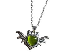 Limtula Collier pendentif coeur gothique romantique avec détails d ' aile accessoire de cou gothique tendance pour les occasions spéciales collier à breloques aile de mode
