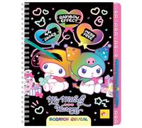 Lisciani - My Melody & Kuromi - Livre à Gratter Hello Kitty Scratch Reveal pour Enfants 5 Ans - Cahier 44 Pages avec Stylo Inclus - Effet Arc-en-Ciel Multicolore - Activité Créative sans Salissures