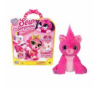 Little Live Pets Scruff-a-Luvs Sew Surprise. Sauvez, révélez et toilettez Un Chiot ou Un Chaton mystère pour Habiller Votre Animal de Compagnie avec la Machine à Coudre Magique, Rose