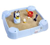 Little tikes Bluey Beach Day Boîte à Sable avec 6 Accessoires, Jeu Actif avec Bluey, pour garçons et Filles de 1 à 6 Ans