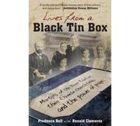 Lives from a Black Tin Box Ronald Clements (Auteur)