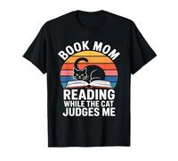 Livre Mom Cat Lover Reading While The Cat Judges Me T-Shirt