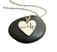 LKBEADS Collier en argent sterling 925 avec pendentif gravé représentant un cœur battant, idéal pour un médecin, une infirmière ou une anatomie | Chaîne de 45 cm | Plaqué argent | L_PN_0169