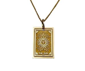 LKBEADS Collier pendentif carte de tarot soleil | LK_NLC_00914 | Collier pendentif rond câble de 24 mm gravé d'une empreinte de patte d'animal finition polie épaisseur 15 mm.