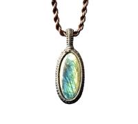 LKBEADS Collier pendentif ovale en labradorite naturelle avec cordon en cuir et chaîne. Bijou artisanal résistant, symbole d'intuition et de conscience | LK_SGMP_0471