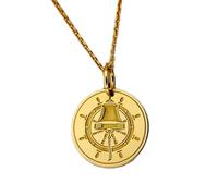 LKBEADS Collier pendentif pièce de monnaie gravée en forme de gouvernail de navire, 24 mm, avec chaîne câble de 45,7 cm | Argent sterling plaqué or | Bijou unisexe | LK_PNDN_1394