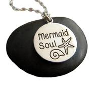 LKBEADS Collier sirène en argent sterling 925, petite étoile de mer, coquillage, bijoux simples, breloque sirène mystique, pendentif océan, cadeau | avec chaîne de 45 cm | plaqué argent | L_PN_0373