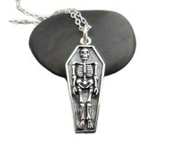 LKBEADS Collier squelette humain en argent sterling 925, petit pendentif délicat et effrayant, style tombeau/cercueil, avec chaîne de 45 cm (18 pouces), plaqué argent, référence LK_PNK_02894