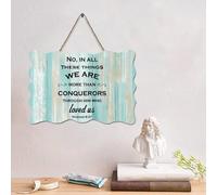 LMMIXEE FunnyBible Panneau mural en bois avec verset « No, in All These Things We're More Than Conquerors » - 15,2 x 25,4 cm - Décoration murale chrétienne rustique en bois - Cadeau de pendaison de