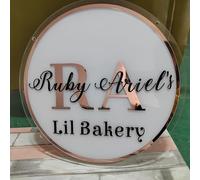 Logo D’Entreprise Personnalisé Signe De Nom Miroir 3D Logo Doré Signes Logo Acrylique Transparent Personnalisé Autocollants D’Entreprise Atelier Mural Café Salon, Black Acrylic Back, 60cm