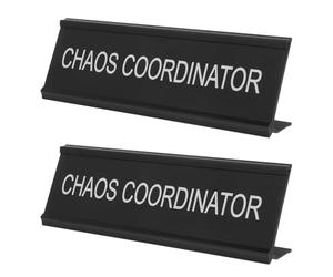 LOPUNER Lot de 2 plaques de bureau en métal « Coordinateur du chaos » - Décoration de bureau humoristique pour managers et chefs - Citation humoristique pour collègues et chefs d'équipe