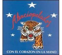Los Aterciopelados - El Corazon En La Mano