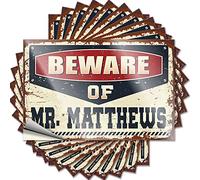 Lot de 10 autocollants amusants pour voiture avec inscription « Beware of Mr. Matthews » - Pour homme - Panneaux d'avertissement pour chambre à coucher (6 x 9 cm)