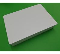 Lot de 100 cartes blanches de 300 g, format A5 210 x 150 mm.