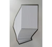 Lot de 100 cartes blanches en papier de 300 g d'épaisseur au format 160 x 110 mm.