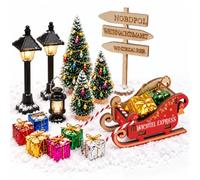 Lot de 16 accessoires de lutin miniature pour maison de poupée | Décoration de Noël avec traîneau, sapins, lanternes, panneaux de signalisation, cadeaux et neige artificielle pour l'Avent et