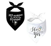 Lot de 2 bandanas pour chien « My Humans are Getting Married She Said Yes » - Cadeau de mariage, photo de fiançailles - Bandana pour chien (noir/blanc)