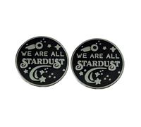 Lot de 2 épingles en émail We Are All Stardust - Citation de motivation en métal pour vestes, sacs à dos, cadeaux