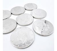 Lot de 2 tours de magie demi-dollar en fer pur pouvant être attirés par un aimant gros plan Pièce de monnaie Accessoires de mentalisme