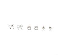 Lot de 20 paires de boucles d'oreilles à tige en forme de cœur en perles | Finition argentée, détails complexes en forme de cœur, fermoirs papillon confortables, poteaux pour un style polyvalent