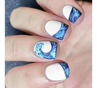 Lot de 24 faux ongles carrés courts bleus et blancs avec motif eau à coller pour un usage quotidien