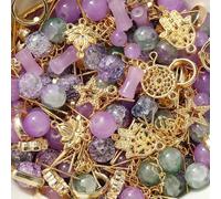 Lot de 30 à 50 g de perles de verre mélangées, pendentifs en métal, perles d'espacement et accessoires de bijoux pour la création de bracelets, colliers et bracelets de cheville - Violet et or - 30