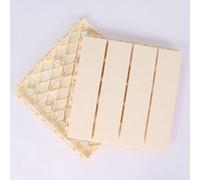 Lot de 30 dalles de terrasse imbriquées en plastique de 12 x 12 pouces - Planchers en bois synthétique pour une utilisation par tous les temps (blanc cassé, avec coussinet en caoutchouc)