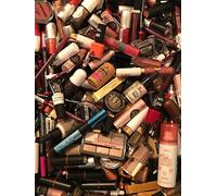 Lot de 32 produits cosmétiques de marque, maquillage