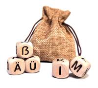 Lot de 5 dés en bois de pin massif (16 mm), 26 lettres + 4 symboles spéciaux, gravure laser de précision, livré avec un sac en lin