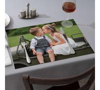 Lot de 6 sets de table de salle à manger Motif ferme moderne Deux enfants s'embrassant sur une vieille voiture Rose