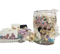 Lot de bocaux à bijoux - 40 à 45 pièces | Boîte à bijoux surprise pour femme avec colliers, bracelets, bagues, boucles d'oreilles, porte-clés et pinces à cheveux, cadeau d'anniversaire unique pour la