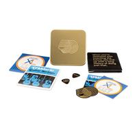 Lot de cordes de guitare 50e anniversaire D'Addario avec boîte exclusive - Comprend 1 jeu de EXL110 et EJ16, 3 autocollants, 2 médiators, 1 affiche