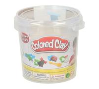 Lot d'emporte-pièces en argile dans une boîte de rangement