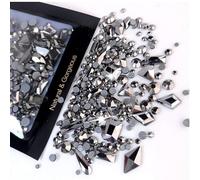 Lot varié de strass en verre d'eau pour ajouter une touche d'élégance à vos ongles