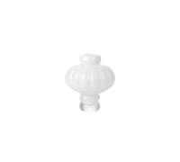 Louise Roe Ballon 02 Vase Opale