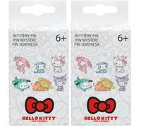 Loungefly - Hello Kitty Blind Enamel Pin - 1 of 6 to Collect - Styles Vary - Hello Kitty - Boîte Mystère Pin en Émail - Broche Fantaisie et Sacs (Lot de 2)