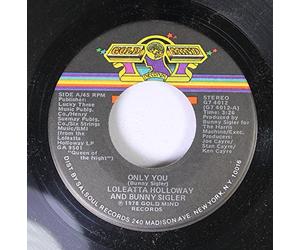 Love to Infinity Vs.Loleatta - No Apology [Vinyl Maxi-Single]