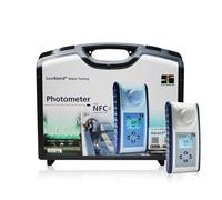 Lovibond MD150 Photomètre - Testeur d'eau 6-en-1 pour piscine | chlore, pH, brome, alcalinité, dureté et acide cyanurique | Kit d'analyse d'eau avec NFC & USB | AquaLX App, étanche IP68