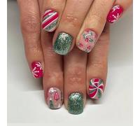 LPOODDNU Lot de 24 faux ongles de Noël courts et carrés, brillants, rouges et verts, avec motif d'arbre de Noël et flocons de neige, parfaits pour décorer les ongles d'hiver.