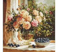 Luca-S a compté le kit Tappiserie "Vase Collection Or avec Roses et Myrtilles", 22x22cm, DIY