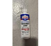 Lucas Oil - Lubrifiant automobile - 4 oz. / 118.29 ml - Lubrification de pièces mécaniques automobiles - 4 ounces / 120.292 milliliters