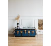 Lucienne, la grade malle bleue n°196