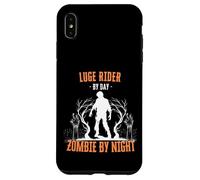 Luge Rider by Day Zombie by Night Funny Halloween Lugers Coque pour iPhone XS Max